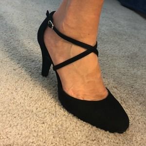 🌴  Black suede high heels 39